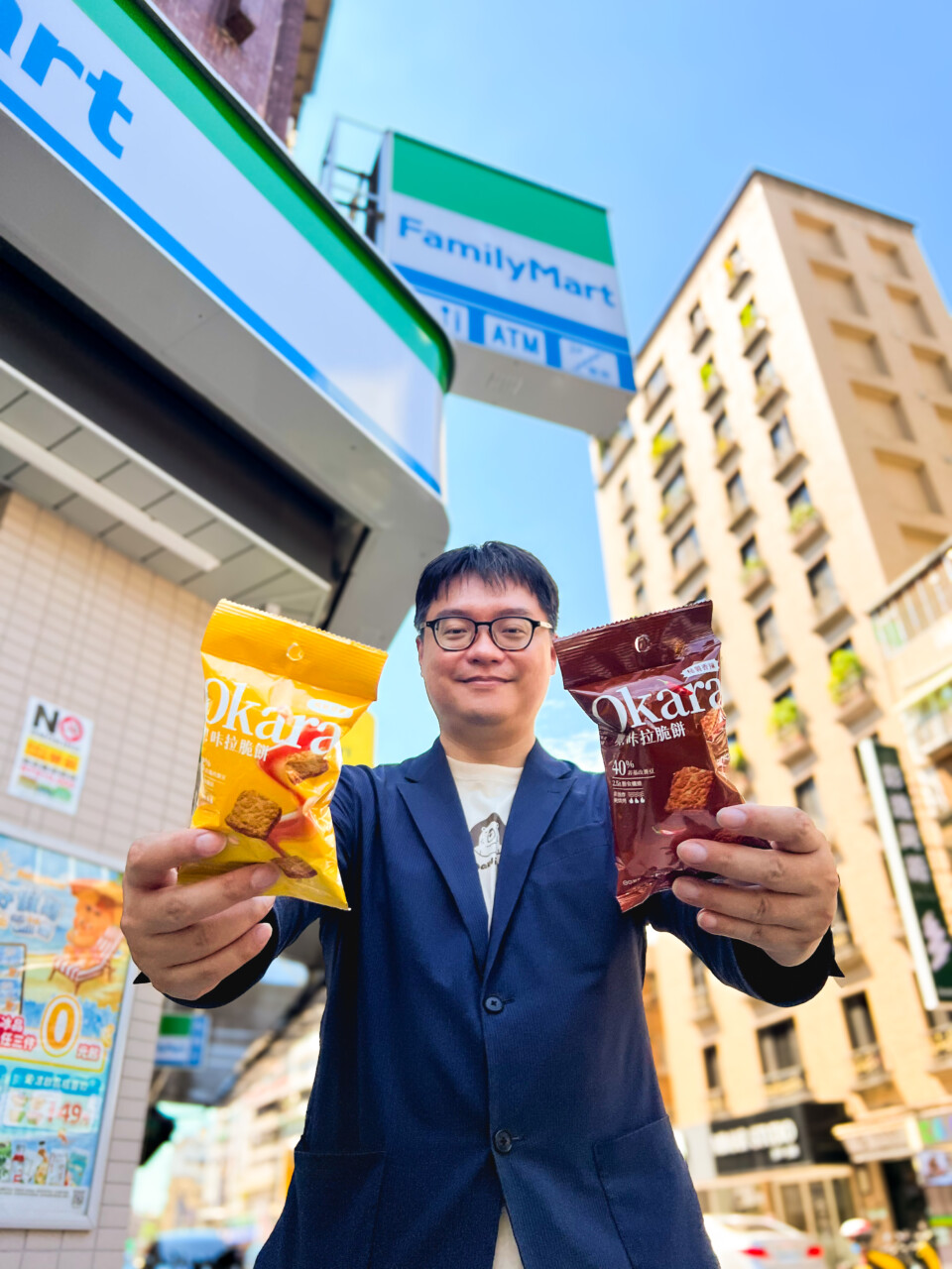 元初豆坊同步於全家便利商店推出燕麥脆餅「Okara 噢！咔拉脆餅」，陪伴費者於日常輕鬆實踐健康飲食。（圖／元初豆坊提供）