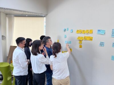 圖1：顧問帶領大漢同仁進行ESG工作坊，力求凝聚共識。(大漢家具提供）