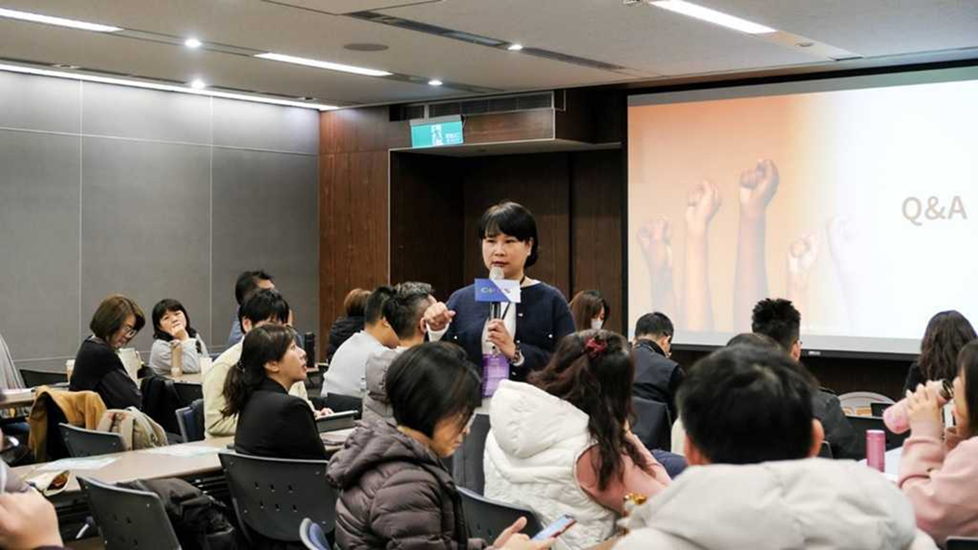 ESG 浪潮席捲全球，DEI 多元共融策略學院院長林秋雯聚焦探討企業如何落實DEI，從根本改善職場永續文化。（圖片來源：凱西的職場溫度計粉專）